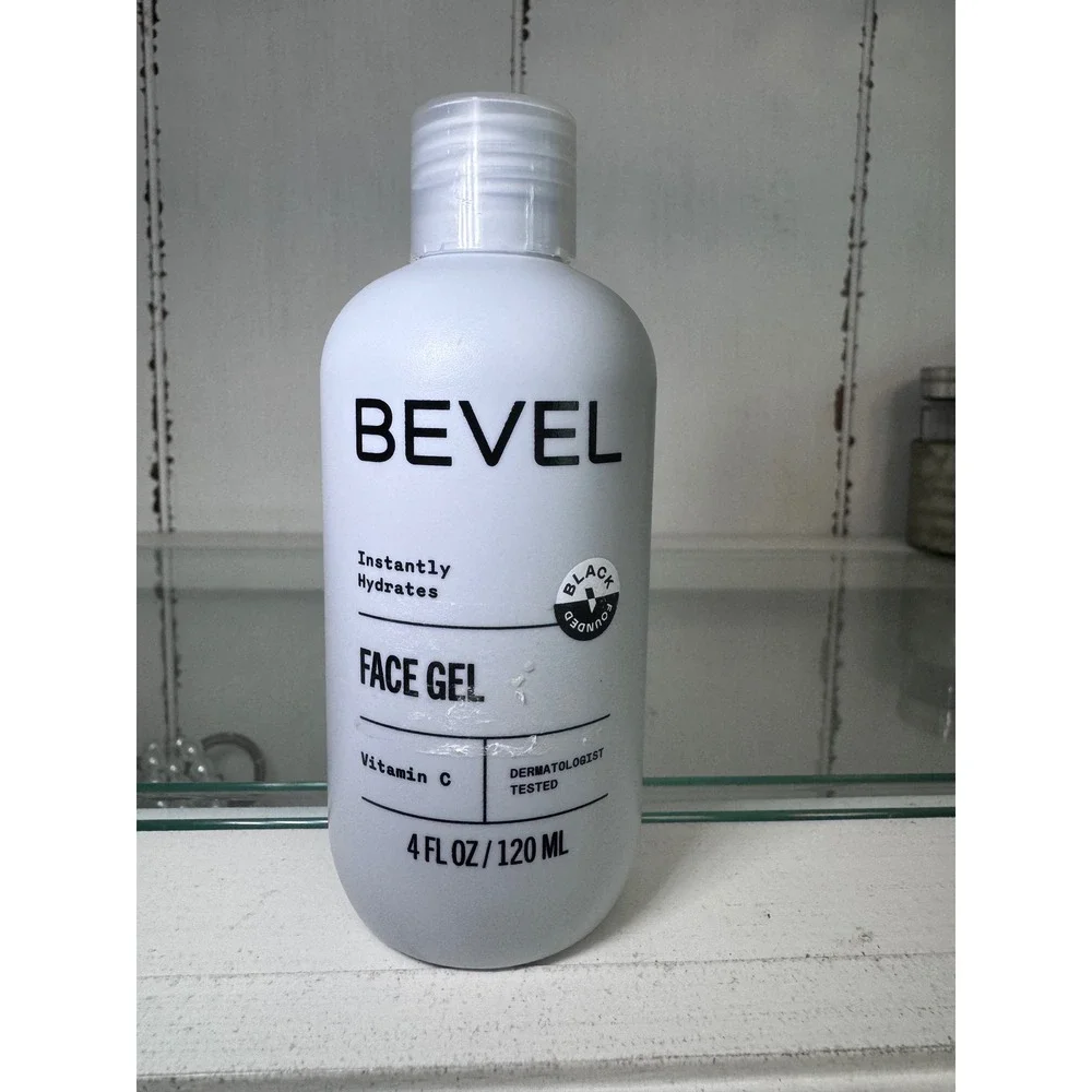 Bevel Face Gel Hydrating Moisturizer with Vitamin C and Tea Tree Oil 4oz 120ml